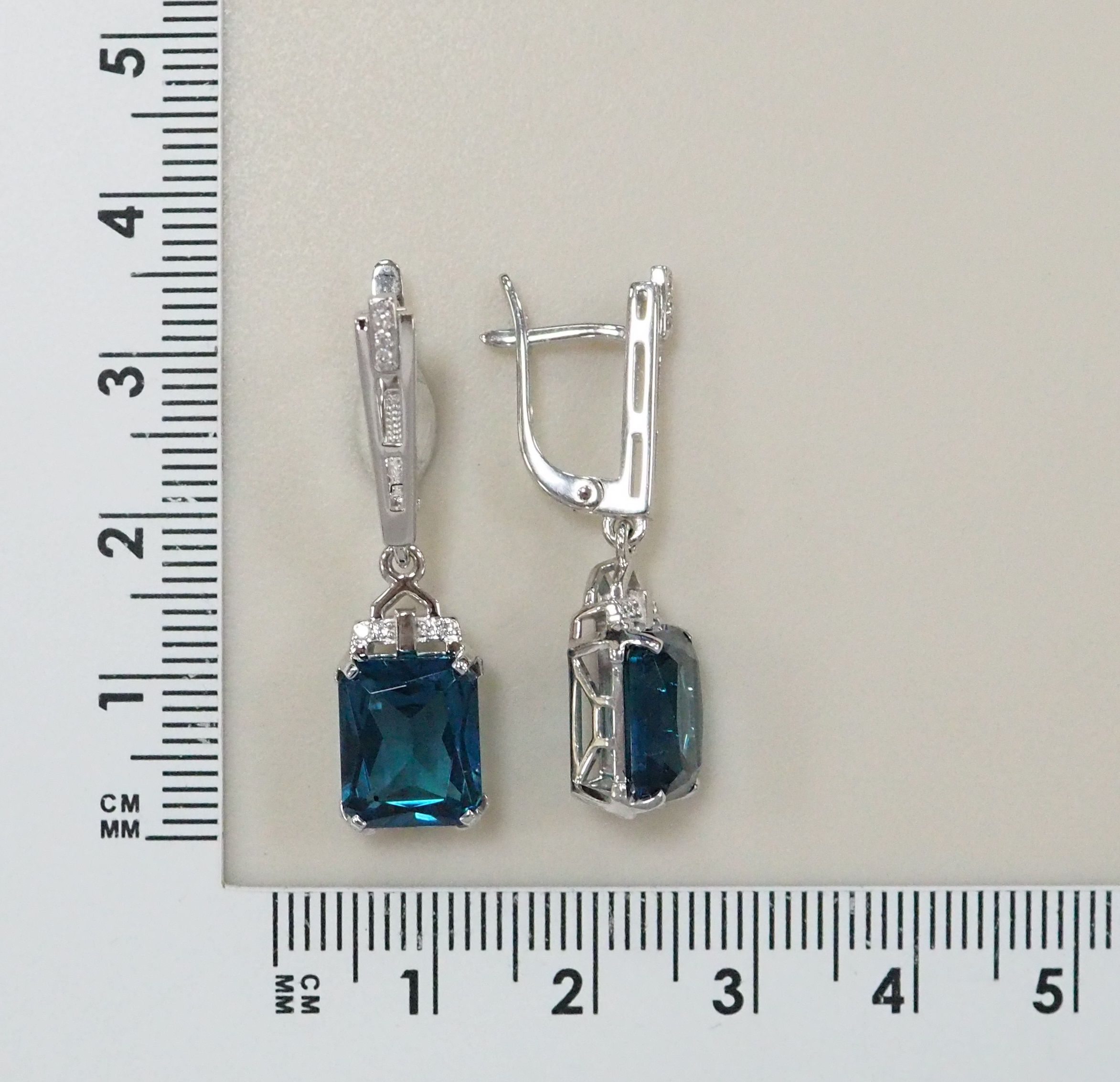 10512-000398 Серьги (Au 585)